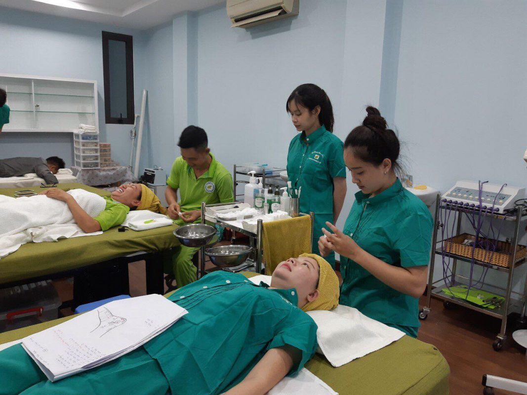 hoc nganh spa