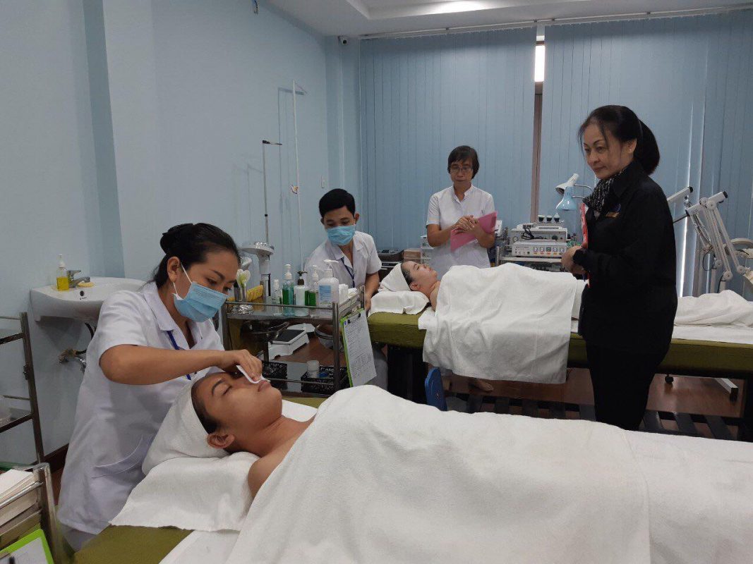 hoc phi hoc spa