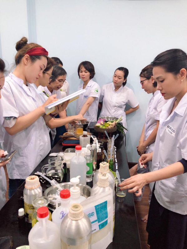 trung tam hoc spa